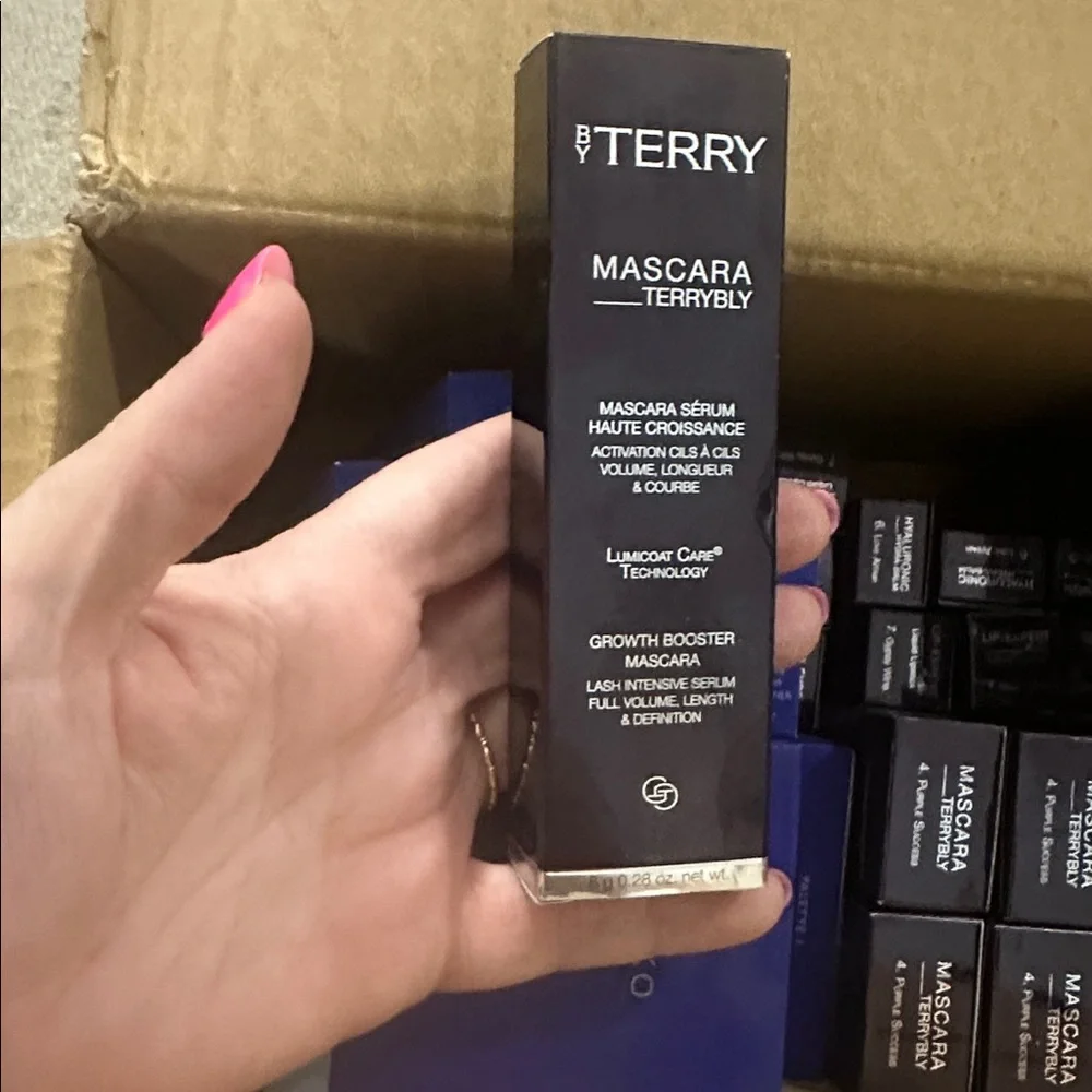 By Terry Mascara Terrybly Growth Booster Mascara 4. Purple Success - Picture 6 of 6